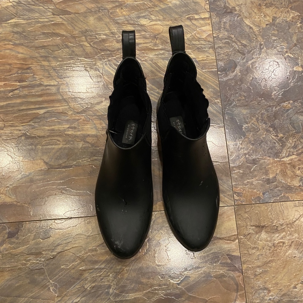 Storms rain boots